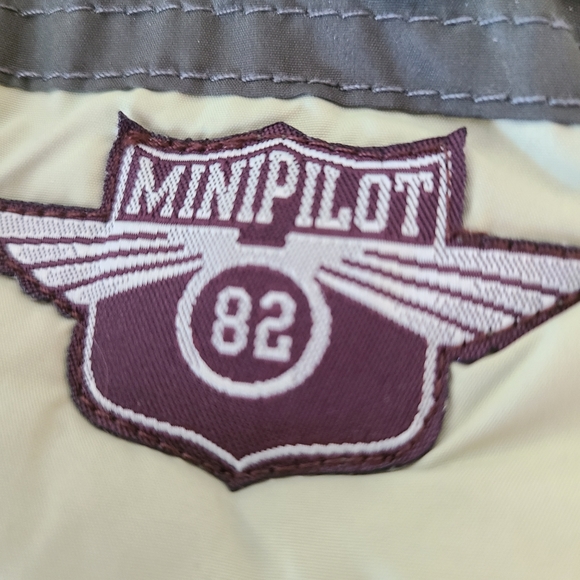 Two tone green leech lined puffer vest - Picture 4 of 4